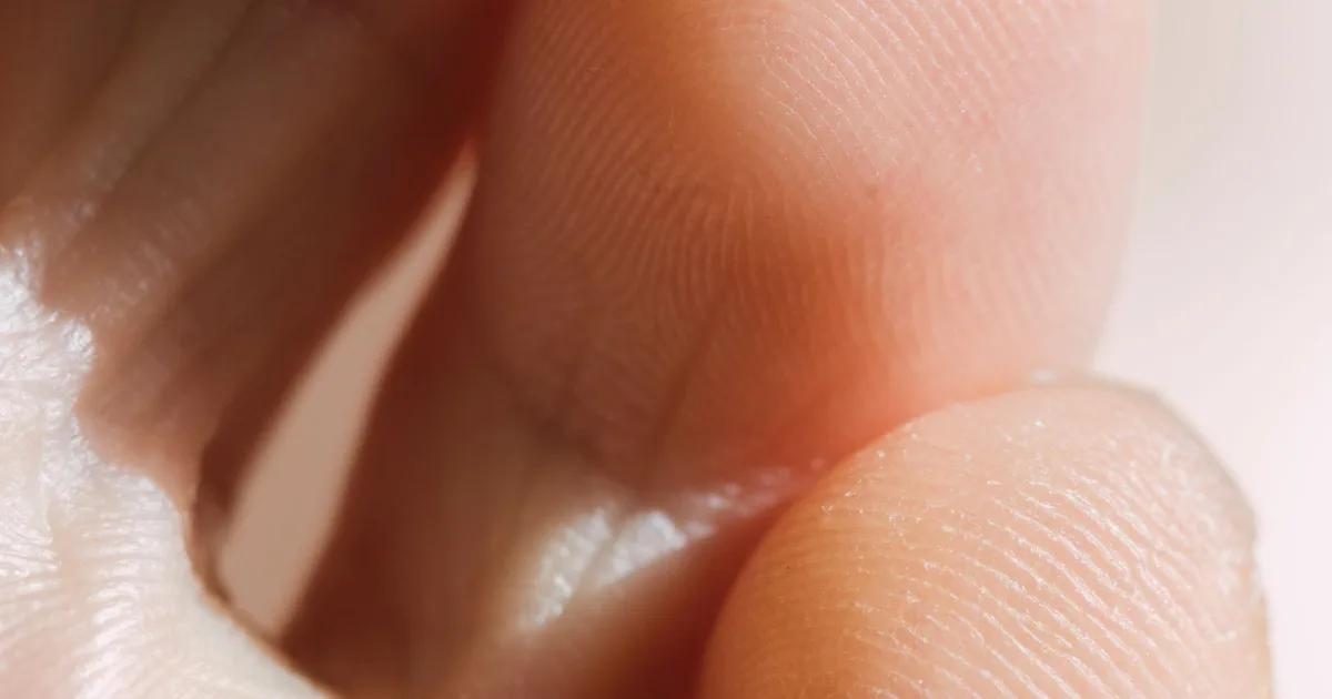 Close view of toes on a pale background — best shoes for Morton's neuroma, Podiatrist Tested